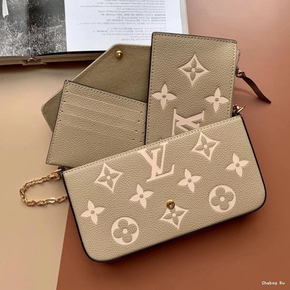 LOUIS VUITTON FÉLICIE POCHETTE 0713